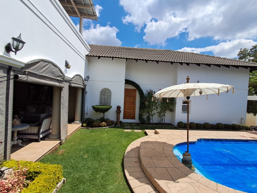 5 Bedroom Property for Sale in Rustenburg Central North West